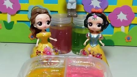少儿益智亲子玩具:白雪公主和贝儿公主比赛，你们支持谁呢?
