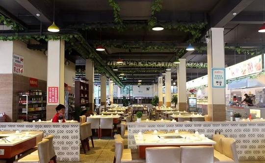 市中心这家自助火锅店,自从开业以来生意每天都是爆满的节奏啊!