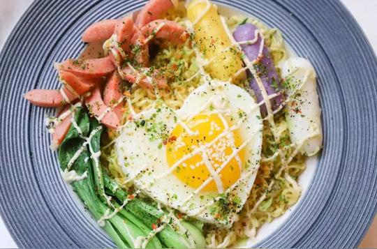 火遍抖音的网红"厦门泡面小食堂"终于来桐庐啦!