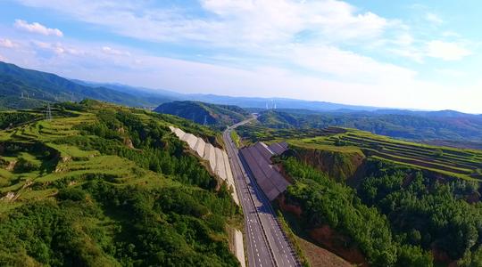 左权至黎城高速公路是山西省高速公路网规划"三纵十二横十二环"东