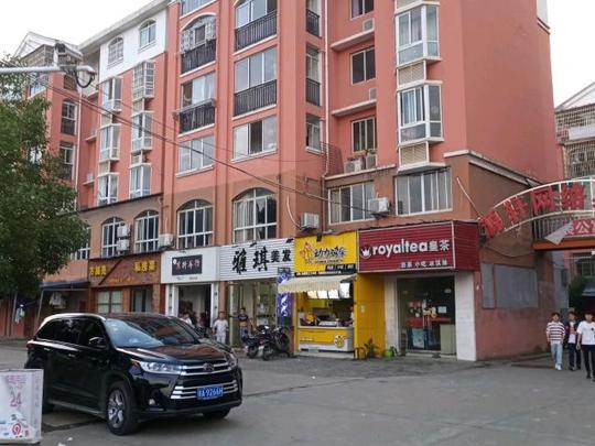 【6图】理工大学美食街商铺转让-青山湖商铺租售/生意