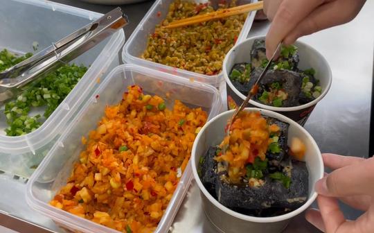 粉丝学习了长沙臭豆腐，开店4个月生意稳定火爆，我去交流学习下