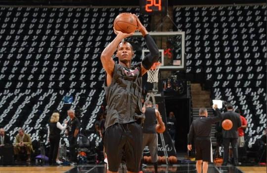 nba中谁的投篮姿势最帅？科比美如画，榜首堪称“教科书”！