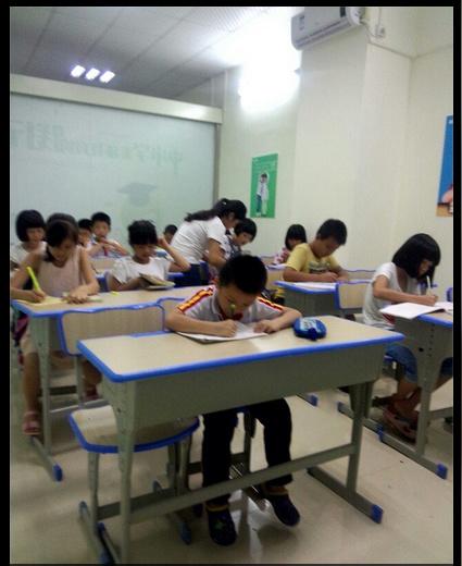 若在学校附近开家教托管中心创业如何操作
