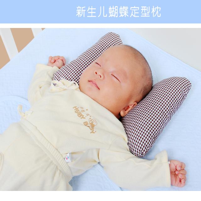 宝宝几个月能用小枕头睡觉