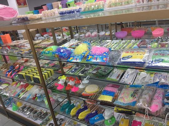 义乌日用百货2元店货源批发地摊玩具饰品家居用品批发3元模式