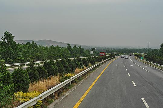 空旷的高速公路_图片大全—全景创意图库（quanjing.com）中国领先的正版图片视频素材网站