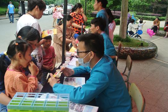 激发学生的创业潜能和热情,鼓励广大学生投身创业实践,帮助学生提升