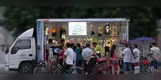 【移动创业】"蒸汽房车变身粉红流动美甲车"征服硅谷丨快时尚童装