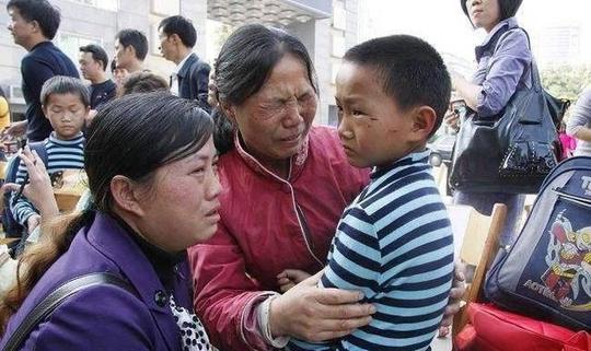 小梦狂说事|人贩子拐骗术又将升级,早知道早预防,父母一定要了解并转告!