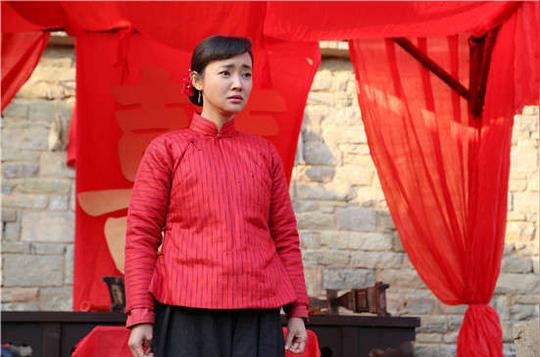 《红高粱》俏丫鬟逆袭杨梅:背后是汗水与泪水,影视