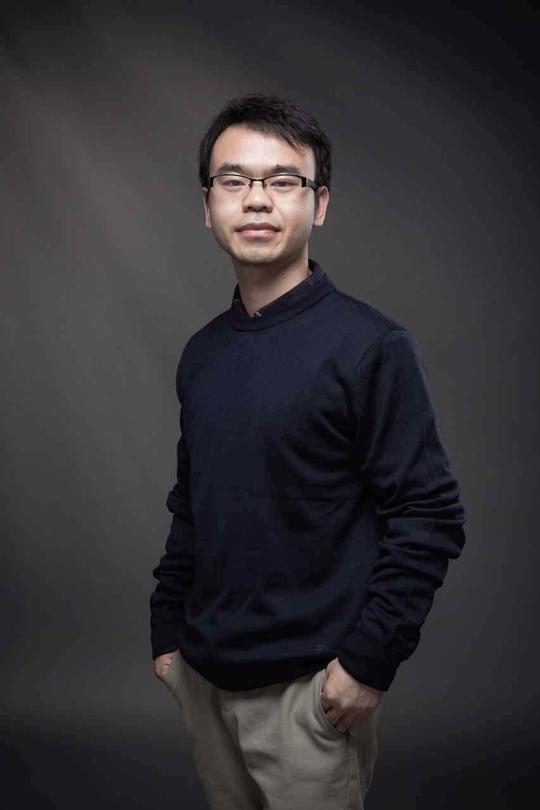 陈菜根,知名自媒体人和互联网评论员,薛蛮子团队成员,关注社群和网红