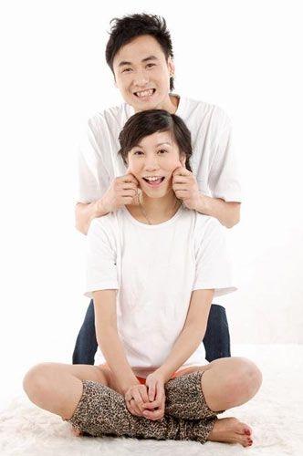 对于老年夫妻来说,夏天需注意性生活后是否出现出汗过多,心率加速