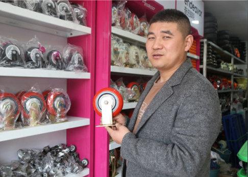 专访永恒源商贸王凤雷返乡创业，小脚轮转动阜城生产物流大世界