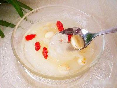 银耳莲子羹的做法大全