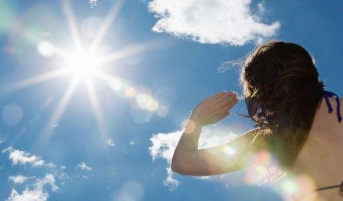 三伏天怕中暑家中常备什么