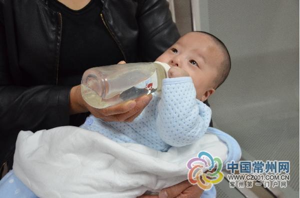 婴儿呼吸急促是什么原因