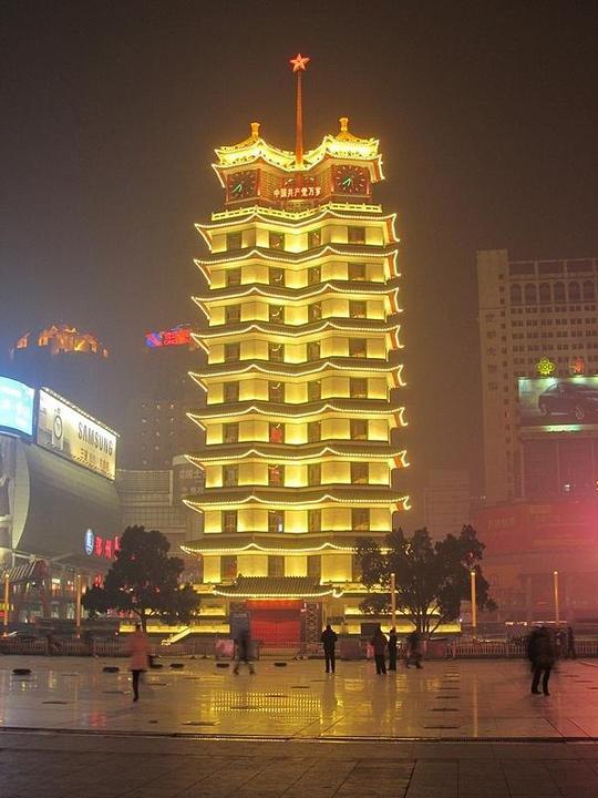 郑州二七塔夜景未修改