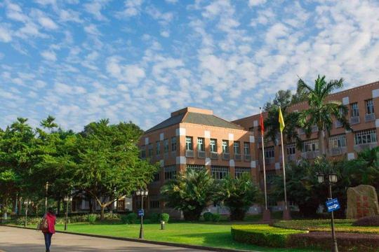 深圳大学