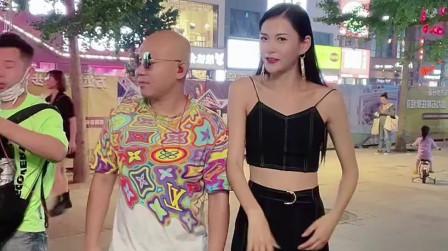 逗比马晓伟户外搞笑逗美女直播回放高清完整版
