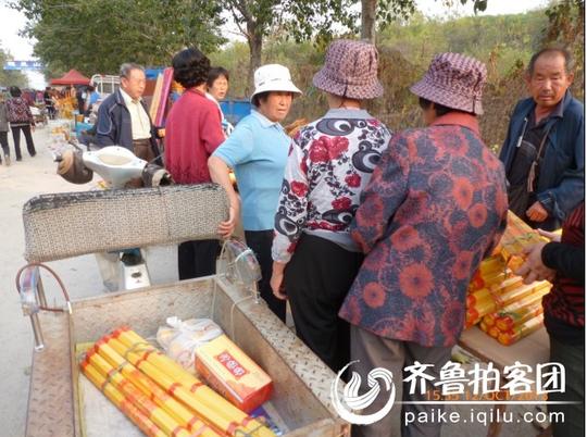 九月九庙会香火生意忙
