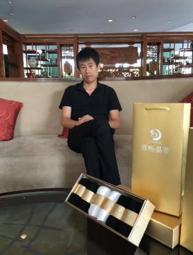 蔡嘉全，与你分享嘉畅晶蒂防臭袜创业者的蜕变人生