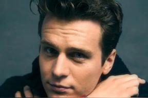 乔纳森·格罗夫