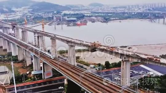 高清时间间隔-复杂道路交汇处及立交桥的鸟瞰图
