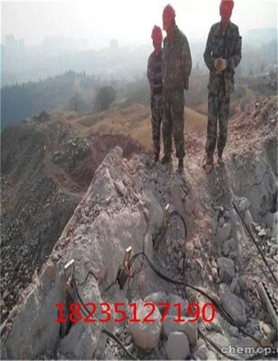 液压棒生产商劈裂机运用领域:矿山石材的开采:花岗岩,大理石,砂岩