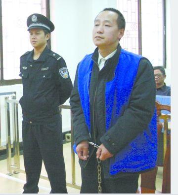 庭审时的被告人孙某-合伙做生意,老同学反目成仇办公室碎尸案昨日