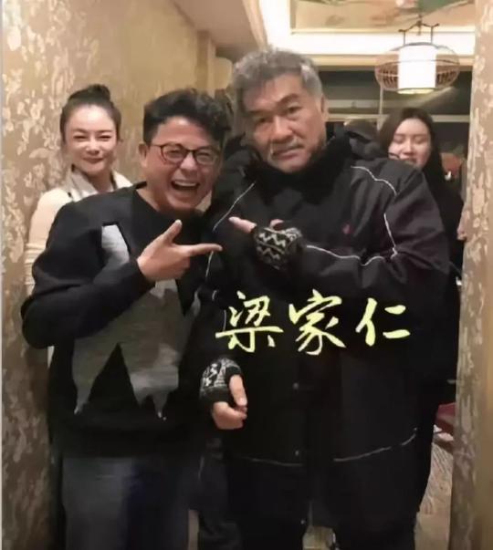 今年三月,号称"全网第一个古惑仔段子手"的快手主播表哥邀请了《古惑