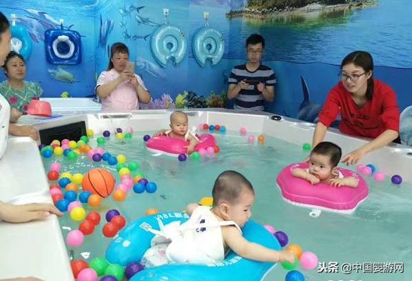 两个月婴儿游泳好不好