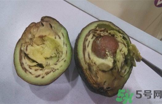 宝宝多大可以吃牛油果油