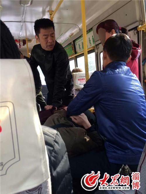 谎称易拉罐中奖真钱兑换假英镑老骗局专坑老年人