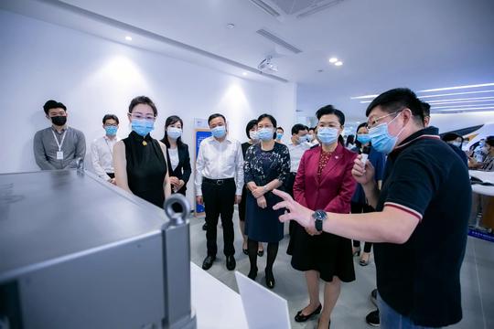 深圳福田区香港青年创新创业社区暨乡情文化基地正式揭牌成立