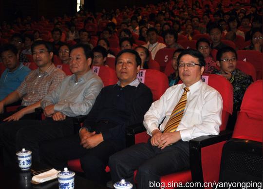 [转载]润晖·孝化杯全国大学生演讲&lt;/strong&gt;大赛汇报与即兴演讲篇