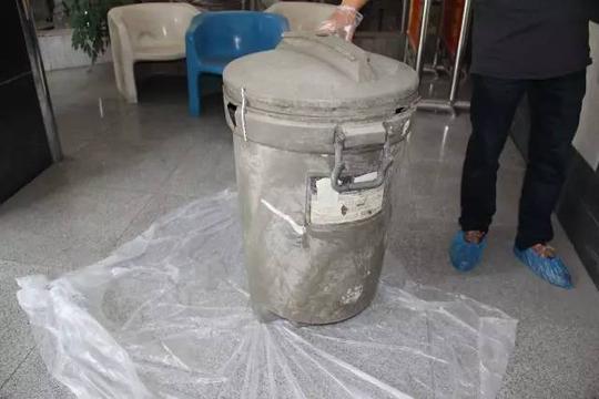后来高某学英语,考驾照,想留美创业,越来越看不关惯安于现状,不求上
