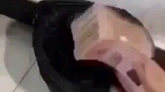 关注全网第一情感搞笑段子手有你本视频暂不支持播放来自泡泡圈