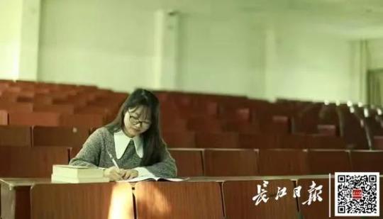 太有才了，武汉女大学生获全国一等奖!手握保研资格，她却选了个冷门专业……