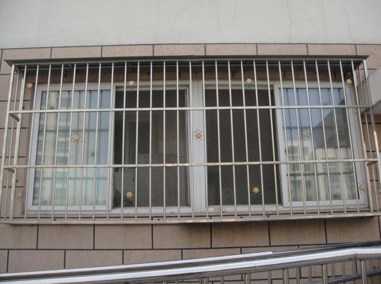 防护栏,不锈钢,铝塑门窗,推拉门,卷帘门,彩钢房,遮阳棚伞,铁艺,铜铁钛