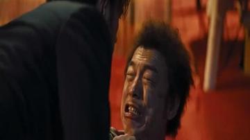 黄渤甩头表情包动态图