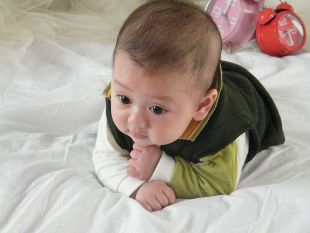 1岁宝宝呕吐拉肚子怎么办