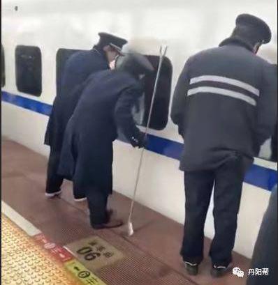 抖音热播动车在丹阳站被"卡"住了真相是.