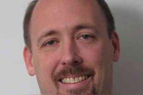 克里斯·雷纳德