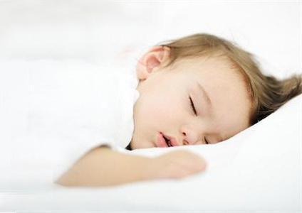 孩子睡前特别的兴奋怎么办