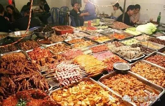 烧烤摊赚钱吗?投资多少钱?成本3000旺季月赚2万
