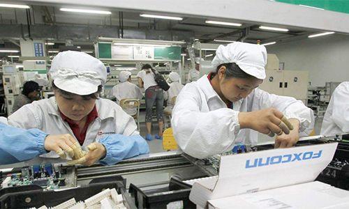跟了郭台铭十年如今是上市公司女老板和苹果合作年入358亿