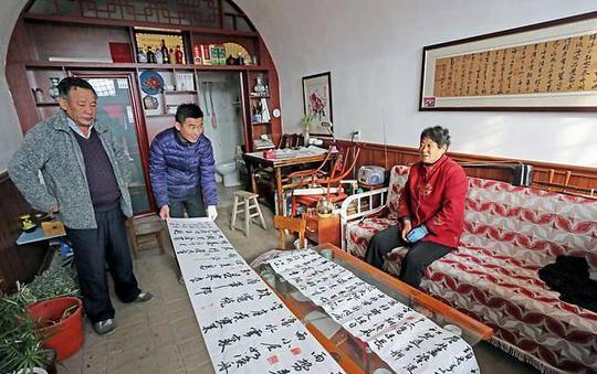 晋南山村66岁农民绘画书法成名人，不图赚钱只为养生健身，看咋样