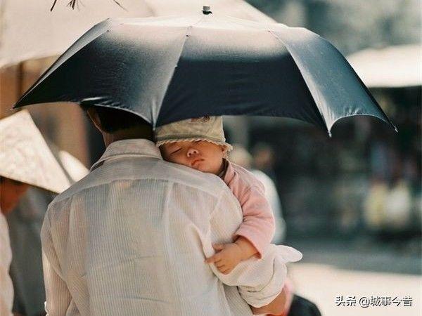 孩子特别害怕爸爸怎么办