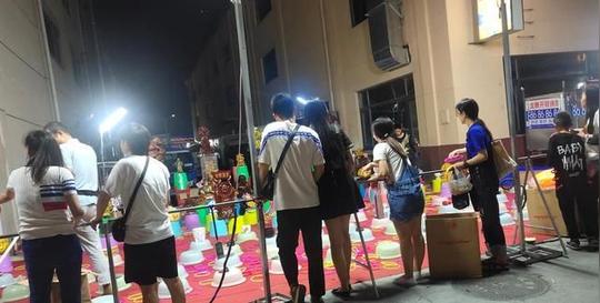 夏天夜市火爆小生意，看看有没有你不知道的!